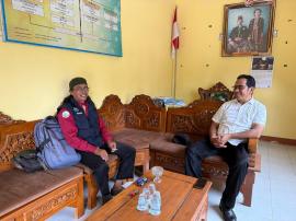 Petugas Kementerian Kelautan dan Perikanan Bertemu Lurah Bahas Potensi Maritim untuk KDMP